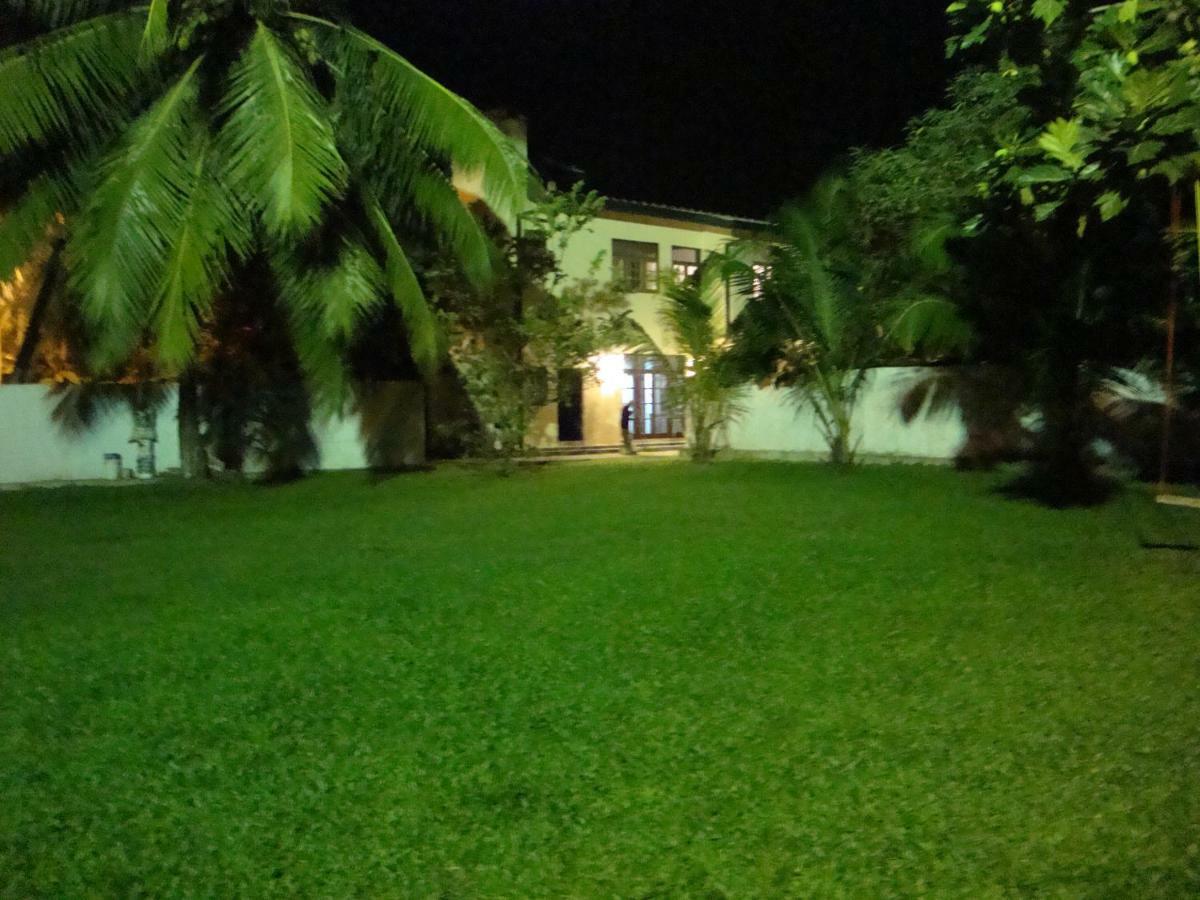 Bed and Breakfast Kapugedara297 à Galle Extérieur photo